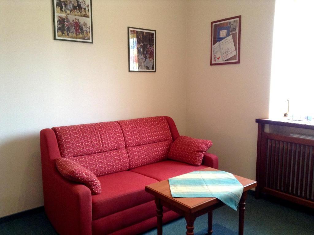 Hotel Gasthof Sonne Aschach an der Donau Room photo
